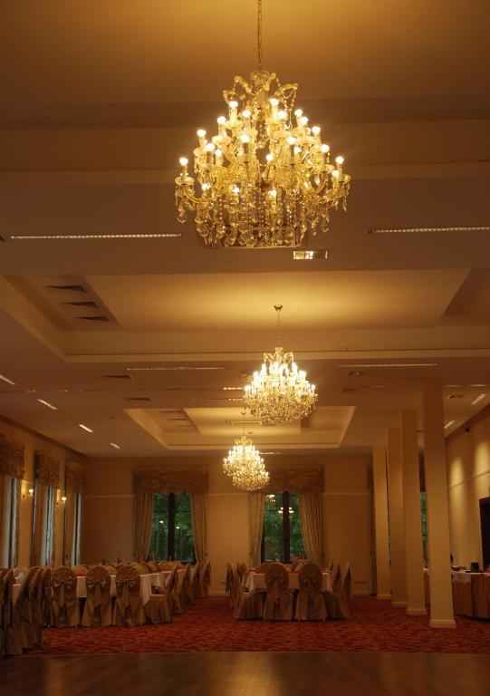 Hotel Gorecki Лидзбарк-Варминьский Экстерьер фото